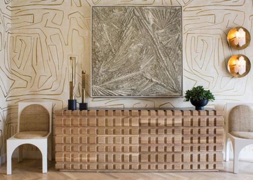 Калифорнийский дизайнер келли уирстлер славится безудержными оформленными пространствами и экстравагантными предметами интерьера. 01