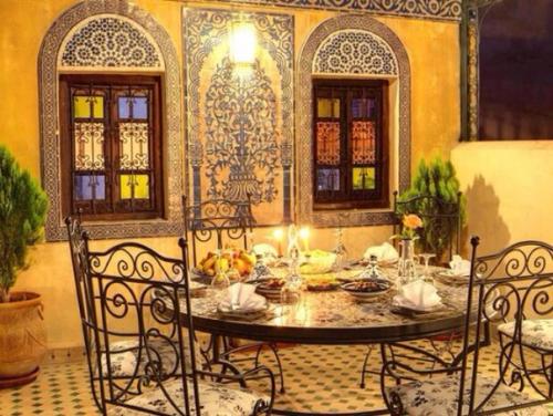 Рестораны марокко.  Область Фес - бульман. 02
