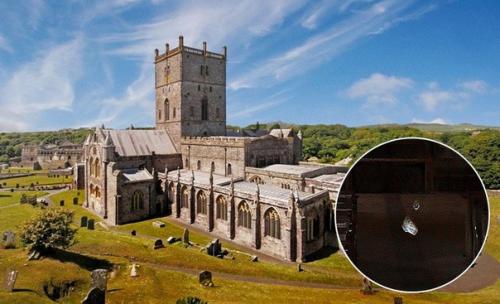 10 домов, в которых удалось заснять привидений. 07