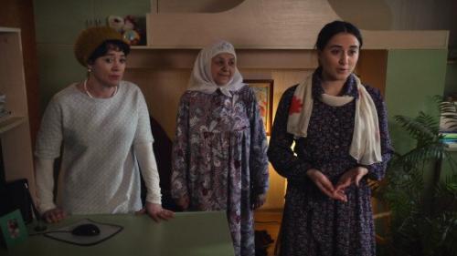 В широкий прокат выходит татарстанская комедия Семейные Хлопоты. 02