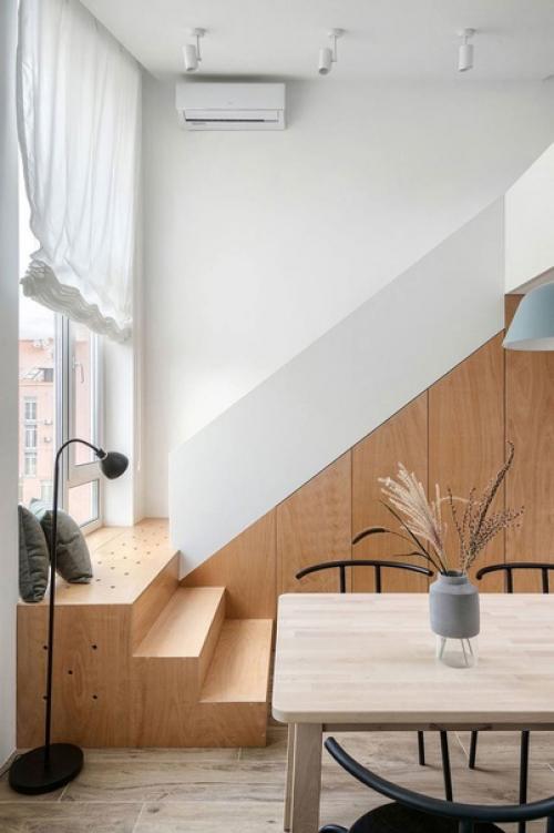 Небольшая мансардная квартира с антресолью. 02