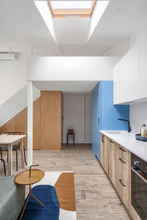 Небольшая мансардная квартира с антресолью. 04