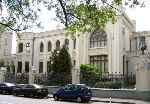 Известная купеческая династия Морозова построила в Москве более 70 зданий. 01