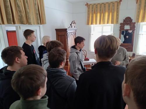 6 марта студенты первого курса, побывали на экскурсии в дом - музей в. к. Кюхельбекера. 04 6 марта студенты первого курса, побывали на экскурсии в дом - музей в. к. Кюхельбекера. 04