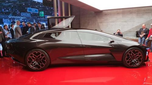 Новый Aston Martin: круче Теслы, дороже Ferrari. 05