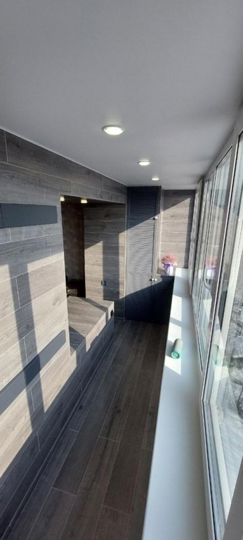 Закончен очередной объект - ремонт 5-ти метровой лоджии. 07