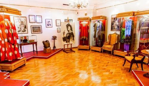 Я тебя в МУЗЕЙ поведу. 01