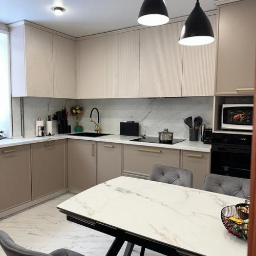 Мебельные кутюрье: история о том, как каждая деталь может превратиться в часть ваших самых ярких моментов. 07