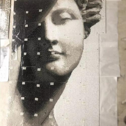 Античные персонажи на мозаичных панно пользуются большой популярностью среди дизайнеров интерьера. 01