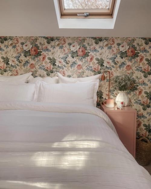 Обои с цветочным узором в интерьере - это: 06