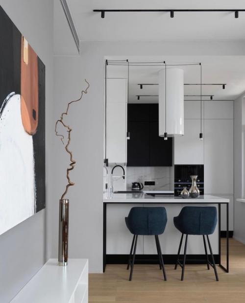 Кухня с гостиной в одно пространство объединена. 01