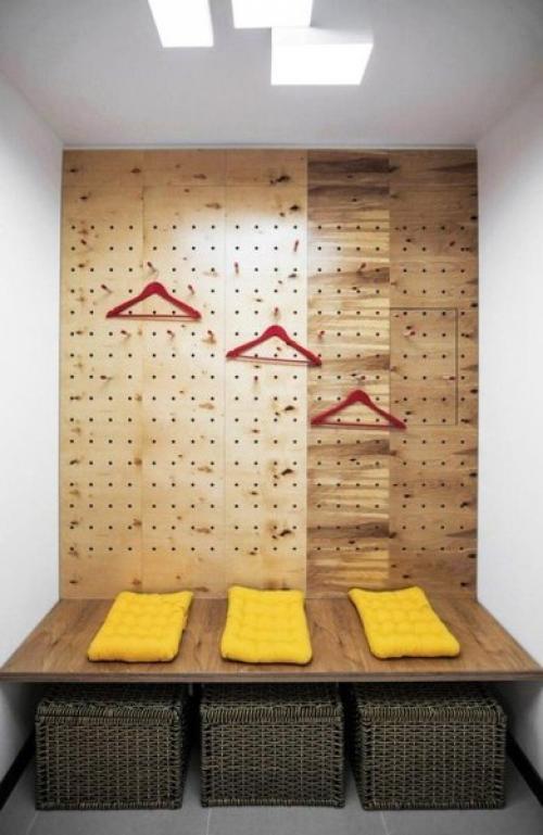 Интерьер создан для молодого мужчины, увлекающегося экстремальными видами спорта. 04