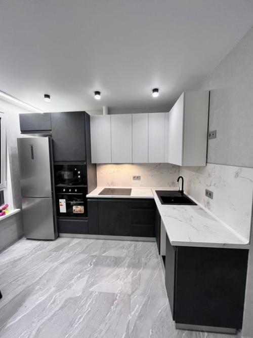 Кухонный гарнитур Вельвет на 100% соответствует тенденции минимализма в интерьере и пользуется большим спросом наших покупателей. 04