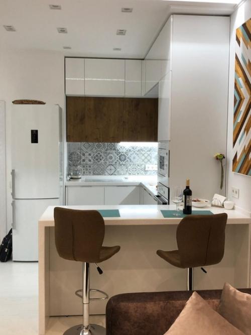 Я уже как-то публиковал процесс ремонта этой квартиры, но тогда не все было сделано, и не вся мебель стояла. 01