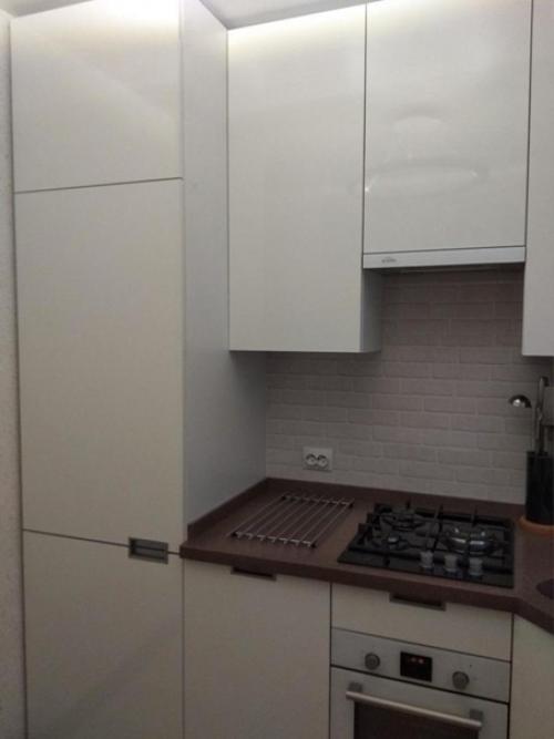 Интерьер небольшой кухни. 03