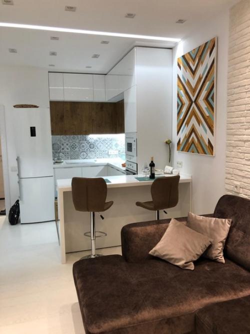 Я уже как-то публиковал процесс ремонта этой квартиры, но тогда не все было сделано, и не вся мебель стояла.