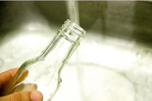 Как сделать декоративные бутылки для кухни? 01