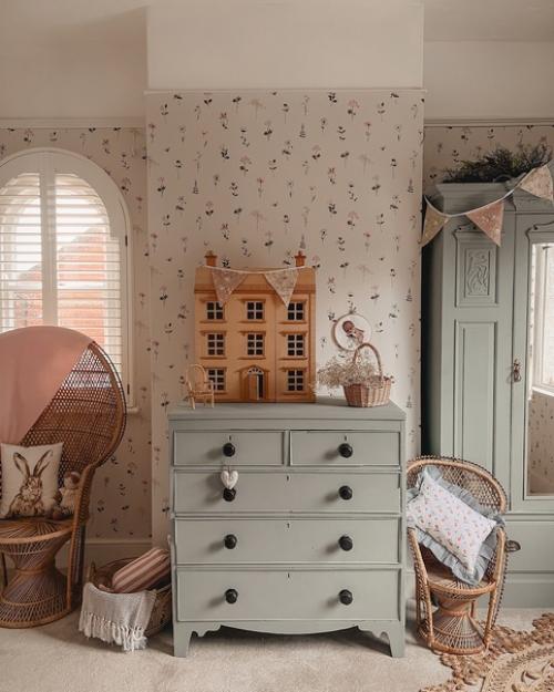 Обои с цветочным узором в интерьере - это: 03