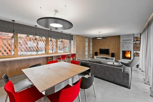 Двухэтажный дом для семьи с детьми в Вильнюсе. 02