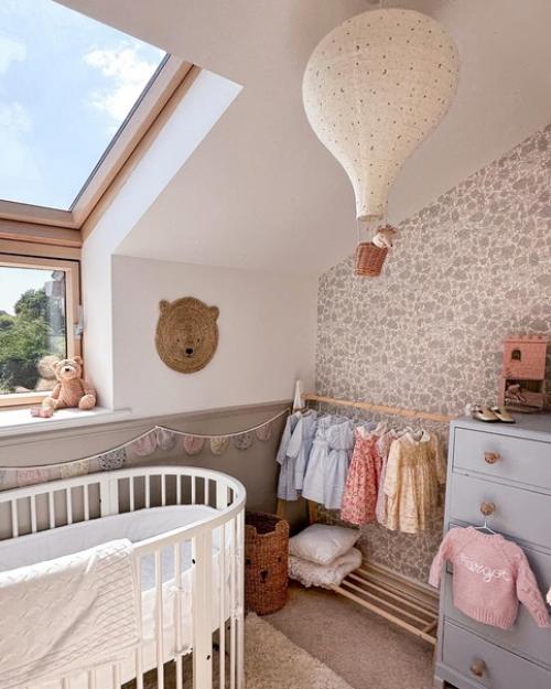 Обои с цветочным узором в интерьере - это: 02