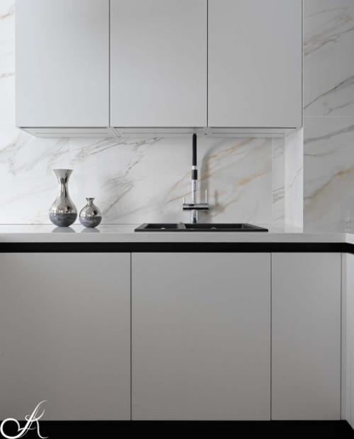 Кухня с гостиной в одно пространство объединена. 05