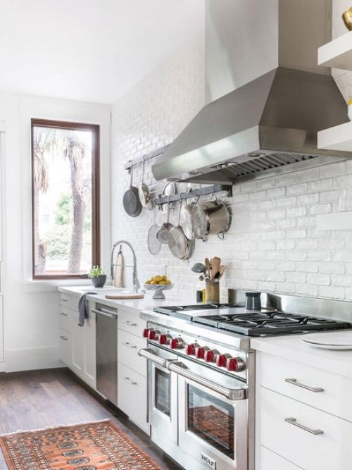 Мы выбираем дизайн кухонного фартука: обзор фартука из белого кирпича с грубой текстурой. 08