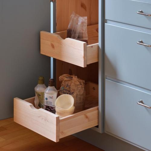 Скандинавская кухня красивого небесно-голубого оттенка. 05