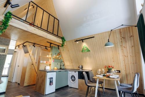 Расскажем немного о наших гостевых домах. 01