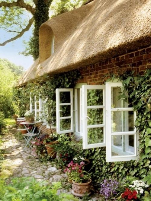 Под соломенной крышей: 200-летний домик в Германии. 02