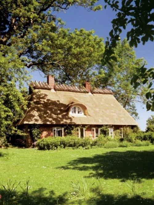 Под соломенной крышей: 200-летний домик в Германии. 01