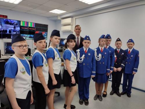 Юные инспекторы движения из города Вологды и вологодского округа побывали с экскурсией в областной телерадиокампании. 01