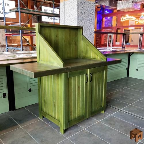 Непривычный оттенок для мебели из дерева и шикарный результат. 04