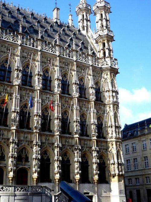 Лёвен Бельгия. Лёвенская ратуша. 08