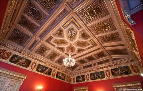 8 интересных мест около метро Адмиралтейская. 02