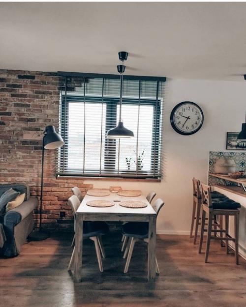 А мне понравилась подсветка на полу в кухне: 04