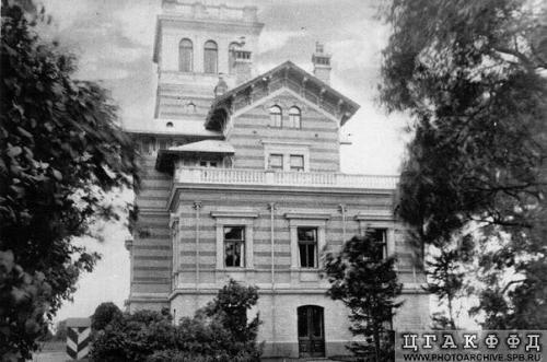 В Петергофе восстановят нижнюю дачу Николая II. 05