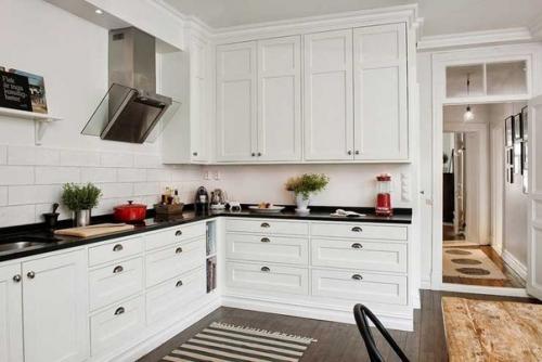 Традиционно Скандинавией принято считать три страны: Швецию, Норвегию и Данию. 01 Традиционно Скандинавией принято считать три страны: Швецию, Норвегию и Данию. 01