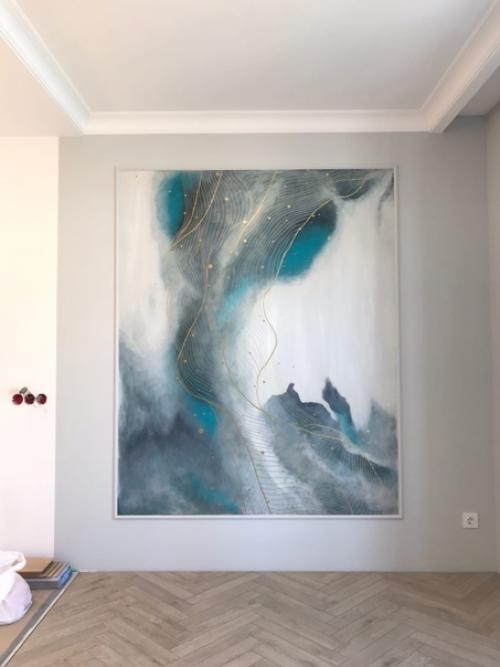 Воздушная нежность и яркая строгость в интерьере современной квартиры. 01