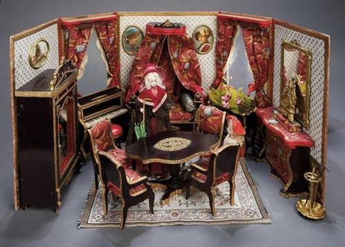 А вы знали, что кукольные домики, появившиеся в 16 веке, предназначались. 04