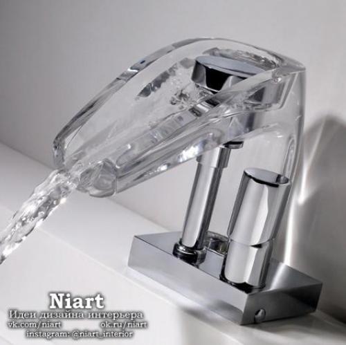 Актуальный дизайн смесителей для ванной комнаты.

