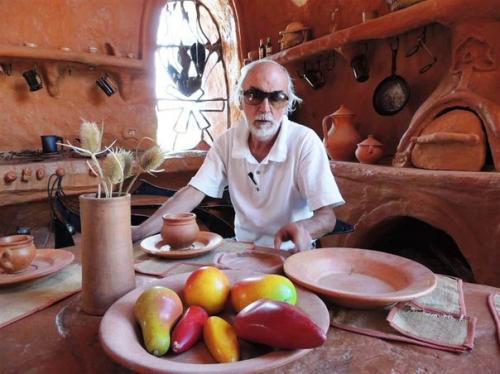 Самый большой в МИРЕ дом из глины. 09