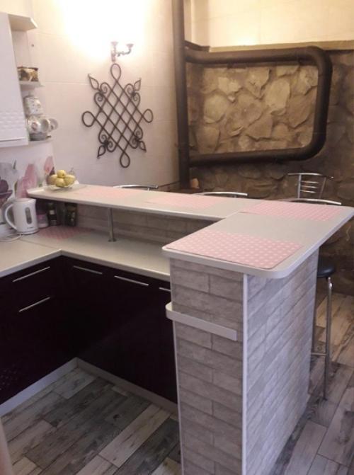 Небольшая кухня. В нежных оттенках. 01