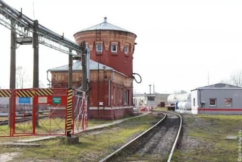 А вы знали, что комплекс зданий железнодорожного транспортного узла в Твери - единственный сохранившийся в России! 02