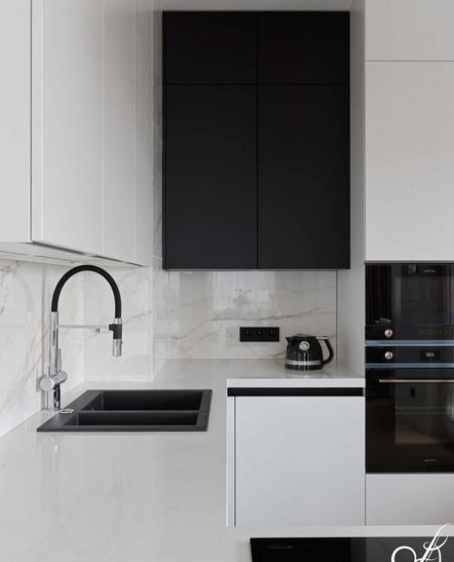 Кухня с гостиной в одно пространство объединена. 04