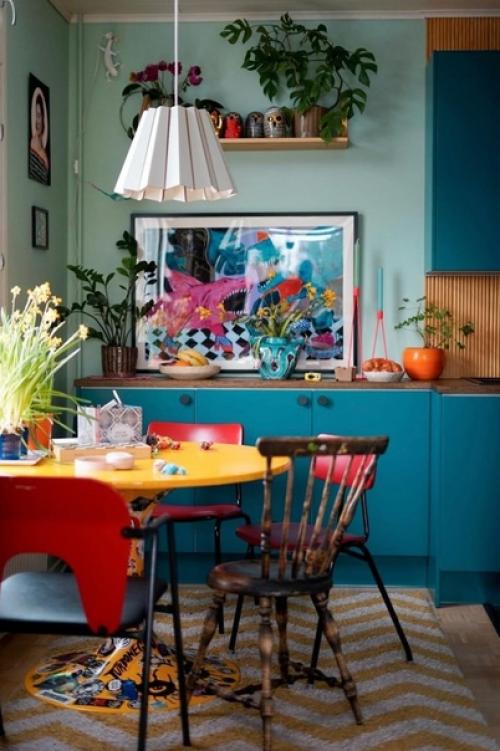 Небольшая яркая кухня в Финляндии. 02