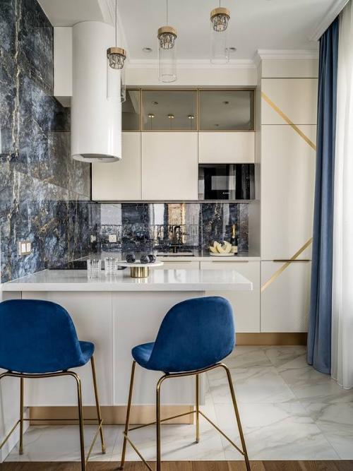 Мощная красота: квартира в концепции моря, солнца и неба. 04