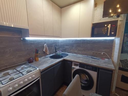 Кухонный гарнитур Вельвет на 100% соответствует тенденции минимализма в интерьере и пользуется большим спросом наших покупателей. 08