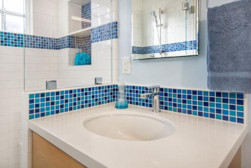 Мозаика в интерьере ванной. 02