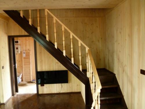 Cтроительство деревянных лестниц в доме. 03