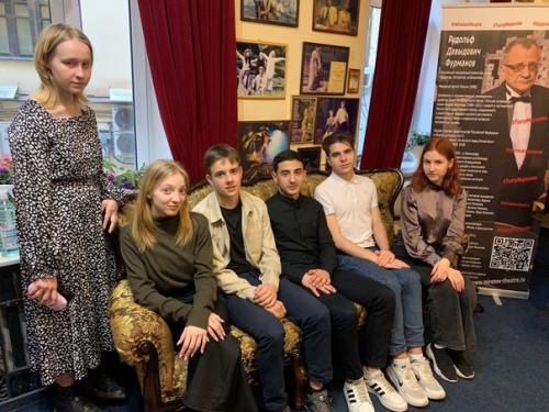 Учебный год движется к своему завершению, и так хочется, чтобы точка, поставленная в конце, действительно была емкой и значимой. 07